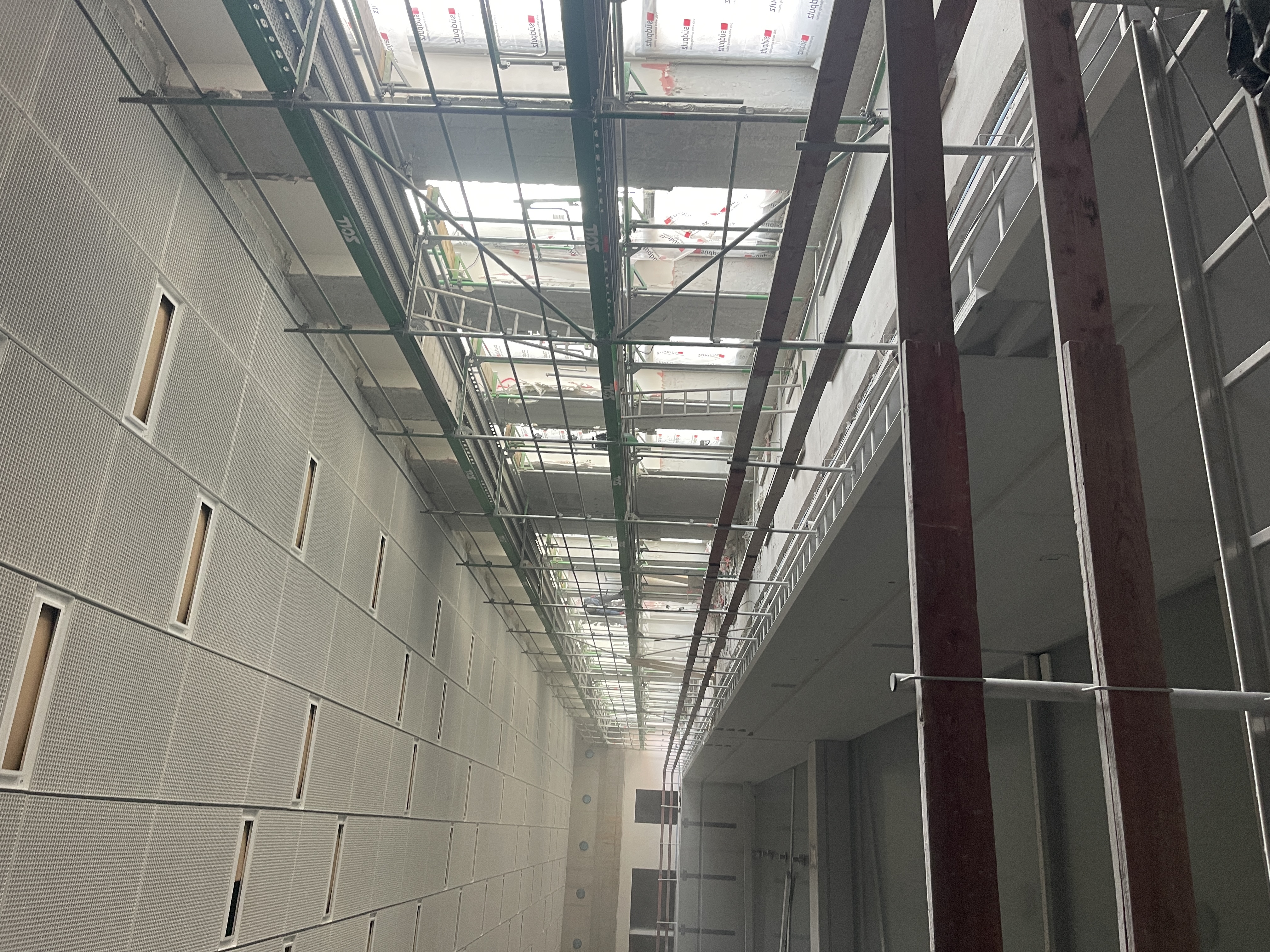 Putzmängel im Schulzentrum Bayernkaserne – Bild 6